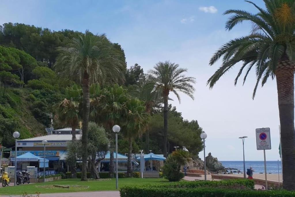 Somriu Apartament Fenals Platja Lloret de Mar Dış mekan fotoğraf
